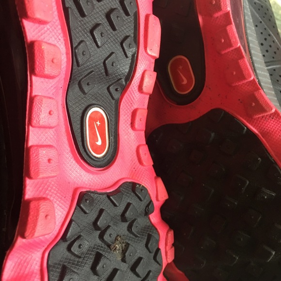 Worn once ,excellent condition! - Picture 2 of 4